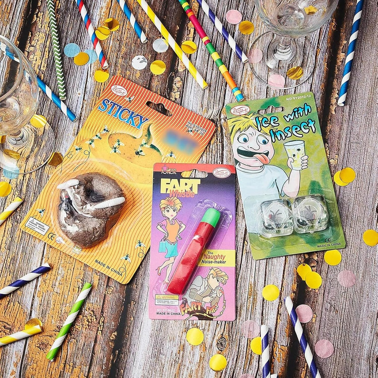 8 Pièces Ensemble De Jouets Blague Classiques, Comprenant 5 Pièces Faux Ongle À Travers Le Doigt, Mouche De Cube De Glace, Sifflet Pet Et Faux Caca De Chien Farce
